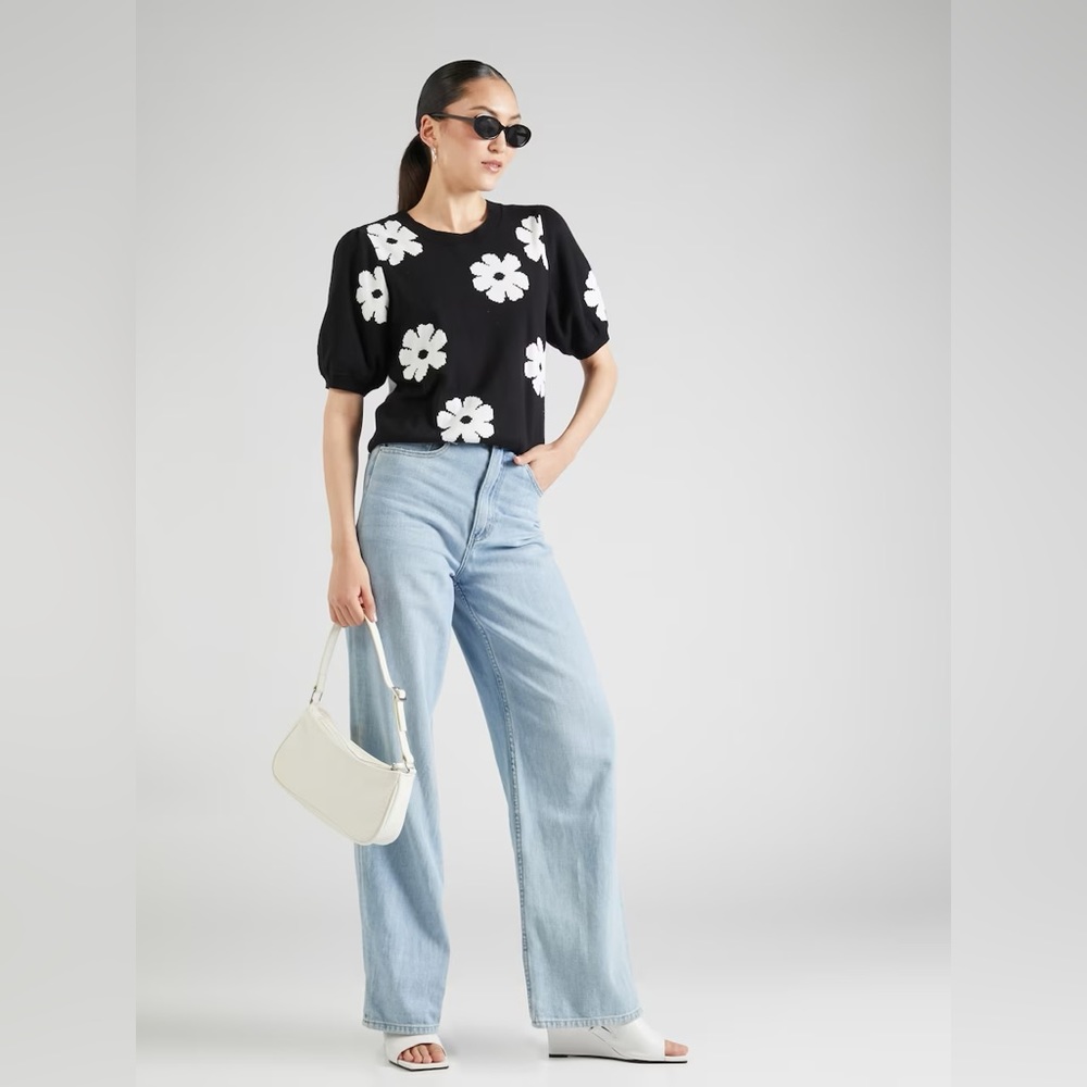 Gap Puff Sleeve Print Crewneck Sweater